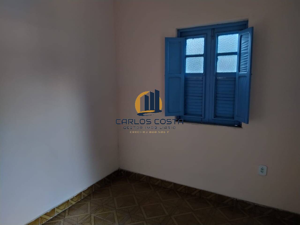 Casa à venda com 3 quartos, 83m² - Foto 4