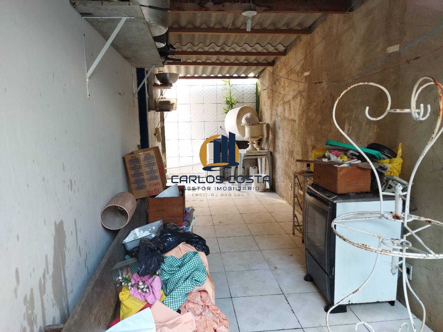 Casa à venda com 2 quartos, 90m² - Foto 11